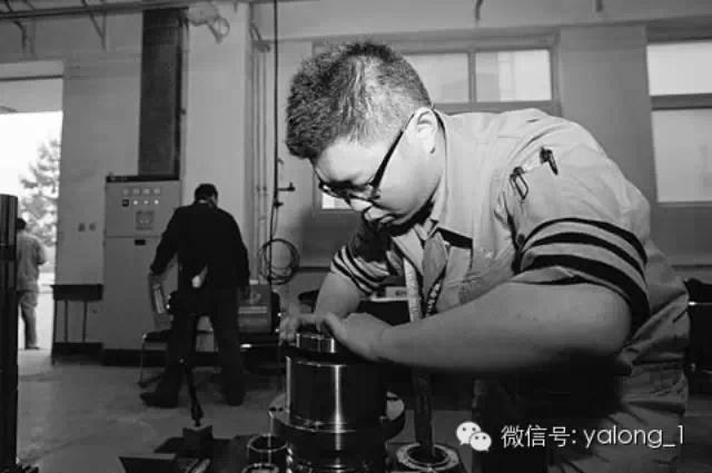 【職業(yè)教育風采】“棄北大讀技校”的周浩奪得全國數(shù)控技能大賽冠軍